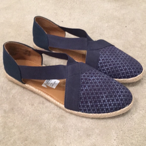 navy blue flat espadrilles